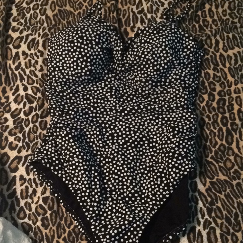 Polka dot swimming suit